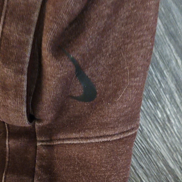 Nike Brown Dri-FIT Hoodie - Picture 3 of 3
